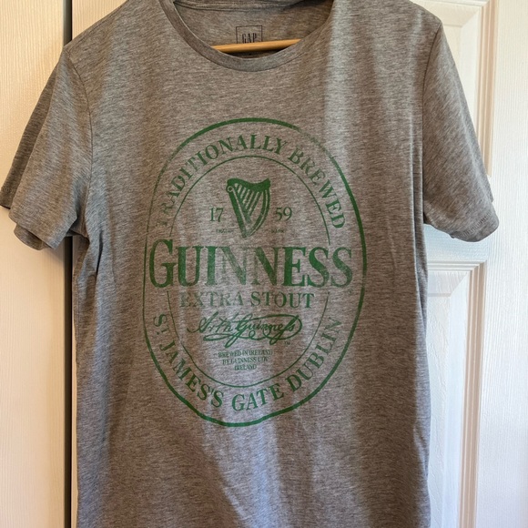 GAP Tops - Gap Gray Guinness Graphic T-Shirt